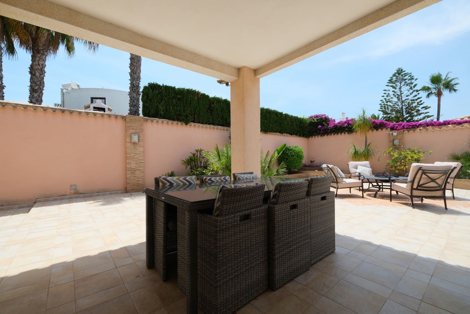 4 soveværelse Villa til salg i Cabo Roig med swimmingpool garage - € 795.000 (Ref: 9878103)