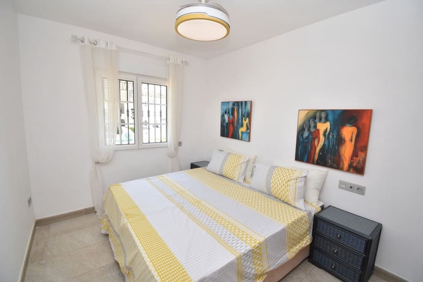 2 slaapkamer Bungalow te koop in Las Ramblas Golf met zwembad - € 289.000 (Ref: 9880652)