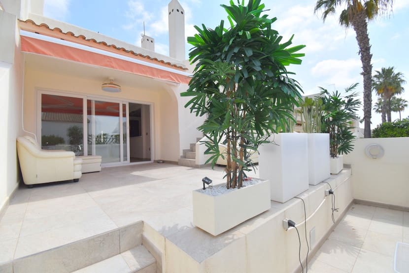 2 slaapkamer Bungalow te koop in Las Ramblas Golf met zwembad - € 289.000 (Ref: 9880652)