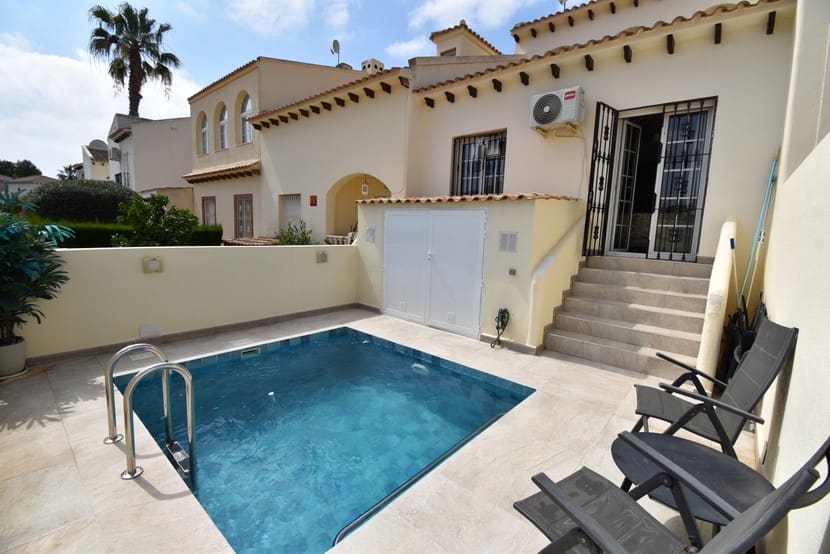 2 slaapkamer Bungalow te koop in Las Ramblas Golf met zwembad - € 289.000 (Ref: 9880652)