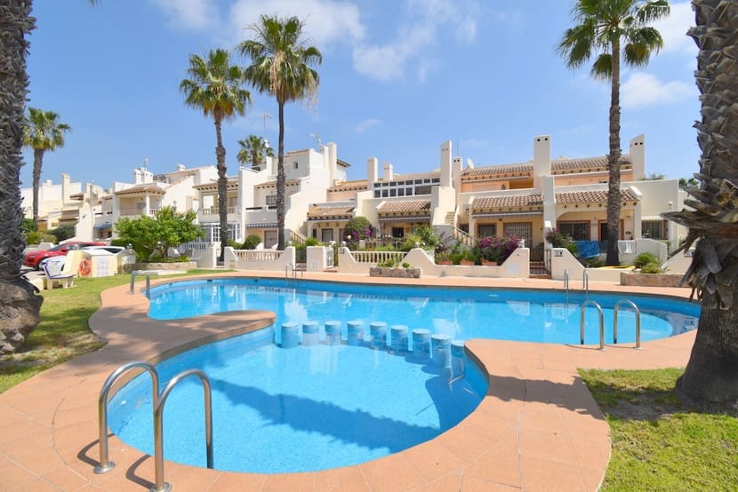 2 slaapkamer Bungalow te koop in Las Ramblas Golf met zwembad - € 289.000 (Ref: 9880652)