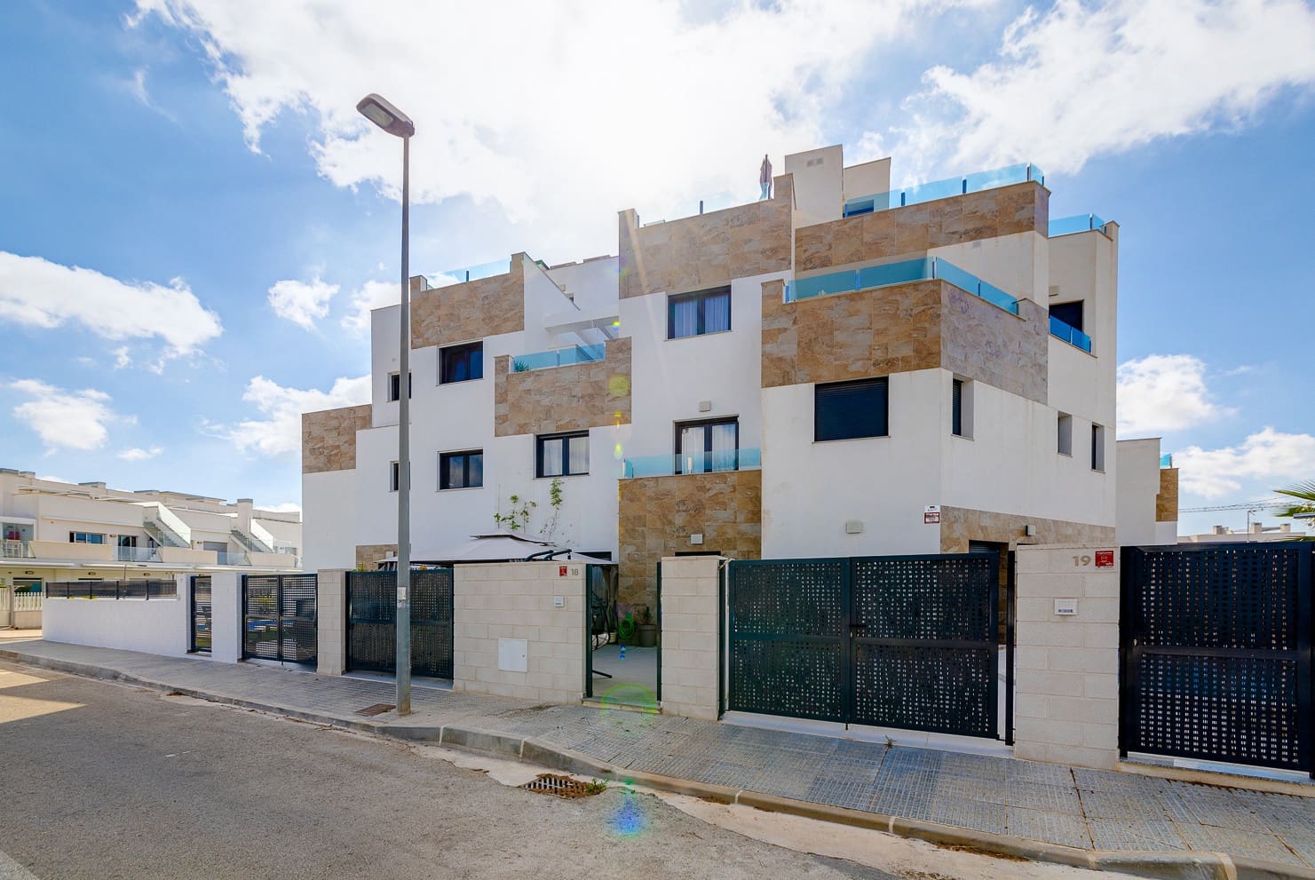3 camera da letto Casa in vendita in Villamartin con piscina garage - 325.000 € (Rif: 9889914)