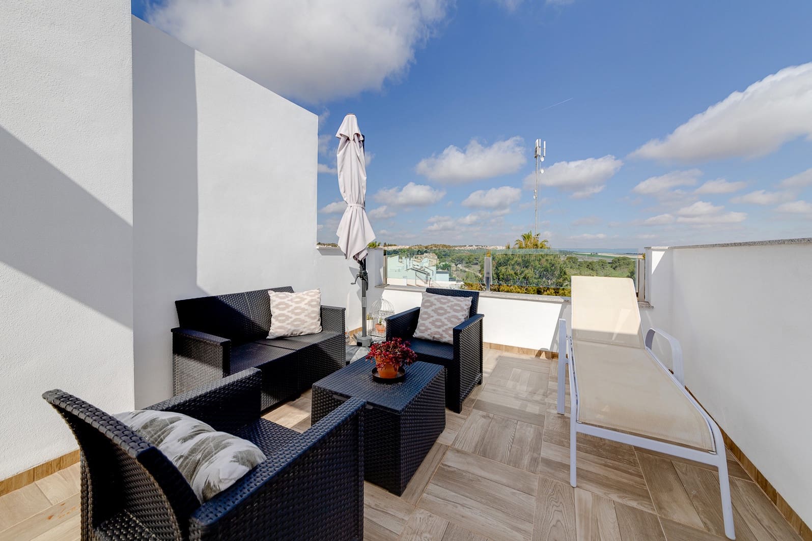 3 camera da letto Casa in vendita in Villamartin con piscina garage - 325.000 € (Rif: 9889914)