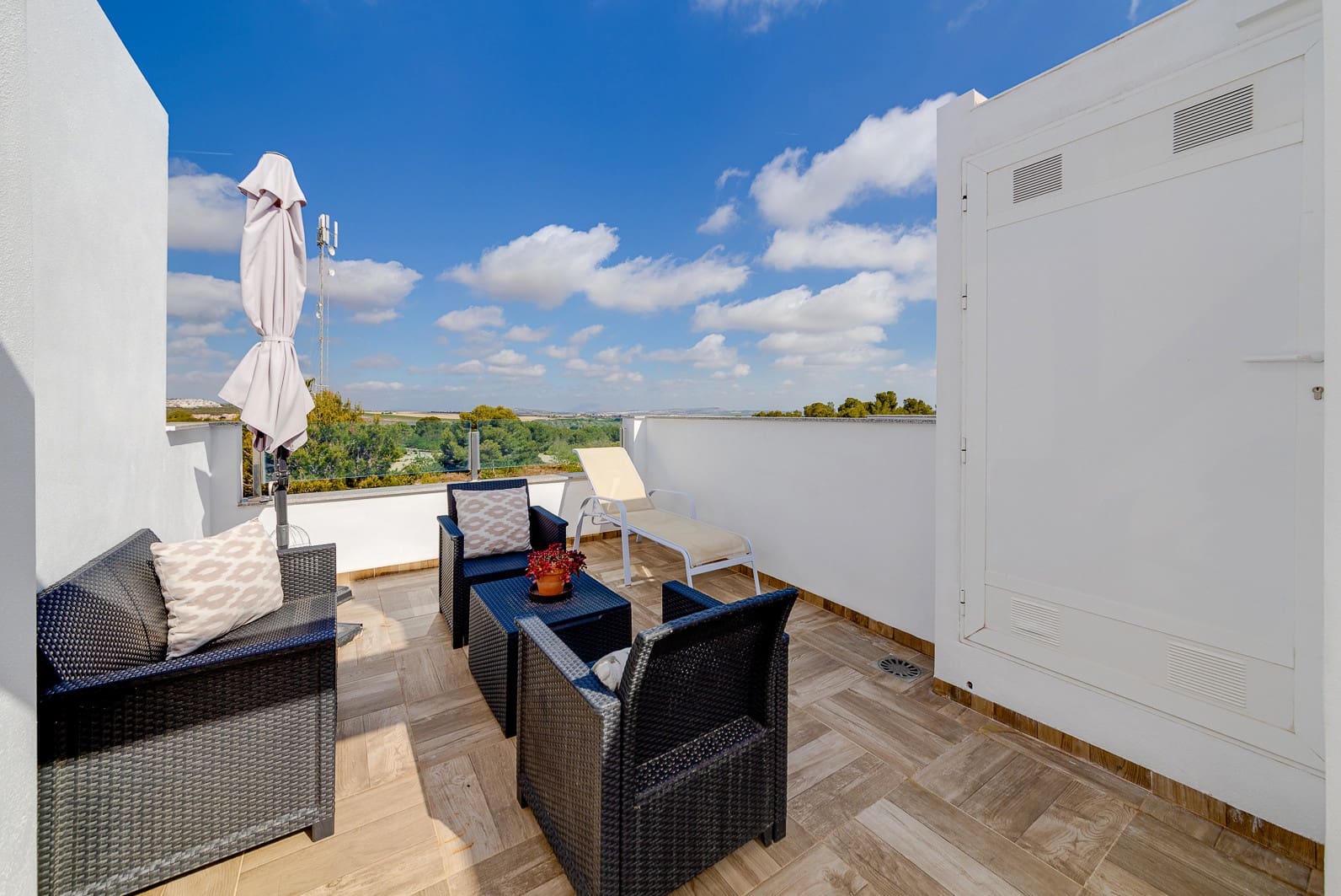3 camera da letto Casa in vendita in Villamartin con piscina garage - 325.000 € (Rif: 9889914)