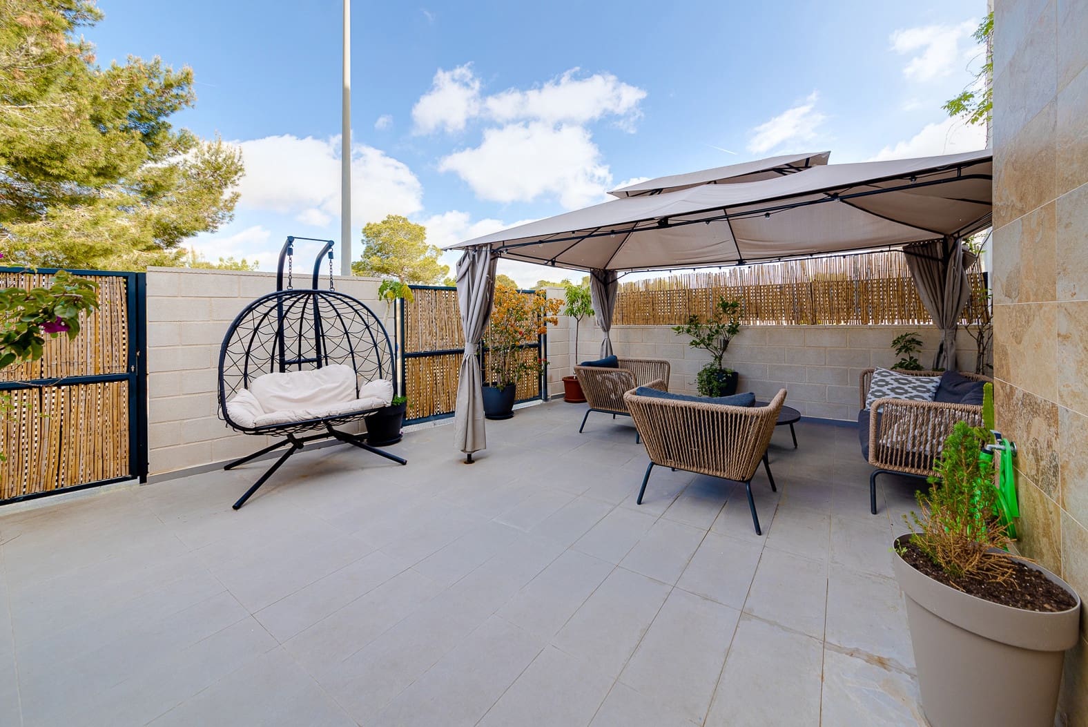 3 camera da letto Casa in vendita in Villamartin con piscina garage - 325.000 € (Rif: 9889914)