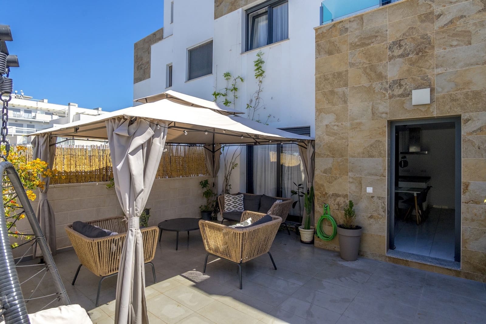 3 camera da letto Casa in vendita in Villamartin con piscina garage - 325.000 € (Rif: 9889914)