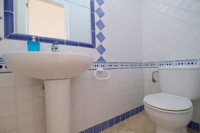 2 quarto Casa em Banda para venda em Las Ramblas Golf, Orihuela com piscina garagem - 229 000 € (Ref: 9896259)