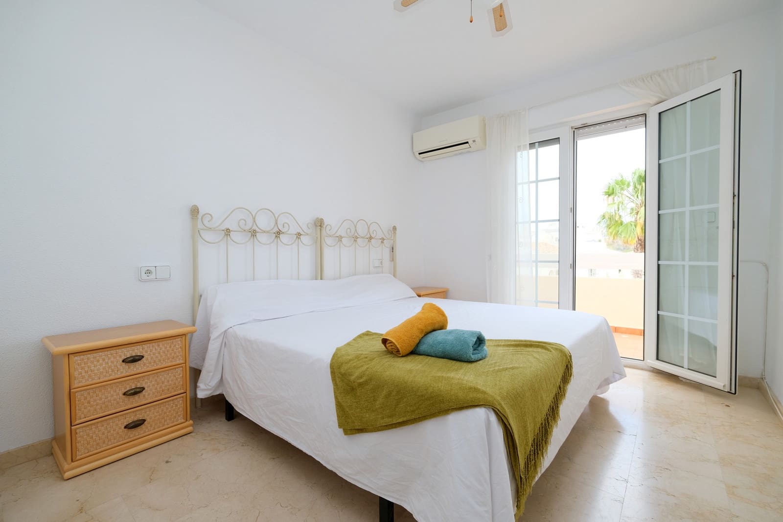 2 quarto Casa em Banda para venda em Las Ramblas Golf com piscina garagem - 229 000 € (Ref: 9896259)