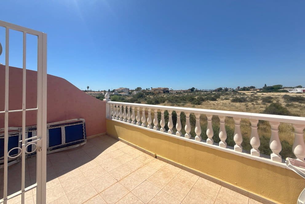 Casa de 3 habitaciones en Cabo Roig en venta con piscina garaje - 234.950 € (Ref: 9899112)