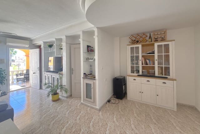 Casa de 3 habitaciones en Cabo Roig, Orihuela en venta con piscina garaje - 234.950 € (Ref: 9899112)