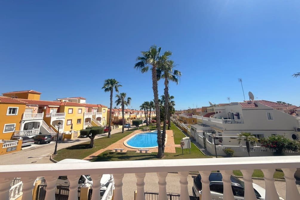 Casa de 3 habitaciones en Cabo Roig en venta con piscina garaje - 234.950 € (Ref: 9899112)