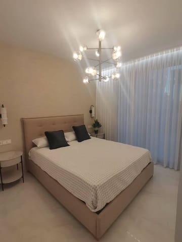 6 Zimmer Villa zu verkaufen in Cabo Roig, Orihuela mit Pool Garage - 1.780.000 € (Ref: 9899116)