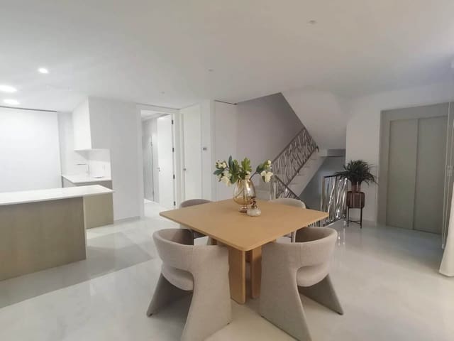 6 Zimmer Villa zu verkaufen in Cabo Roig, Orihuela mit Pool Garage - 1.780.000 € (Ref: 9899116)