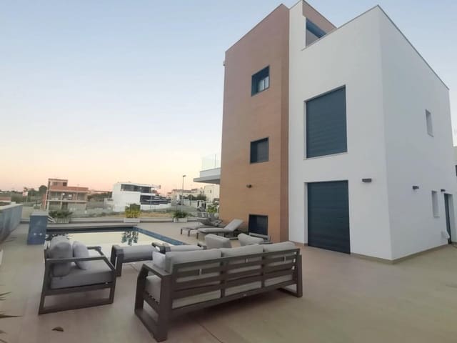 6 Zimmer Villa zu verkaufen in Cabo Roig, Orihuela mit Pool Garage - 1.780.000 € (Ref: 9899116)