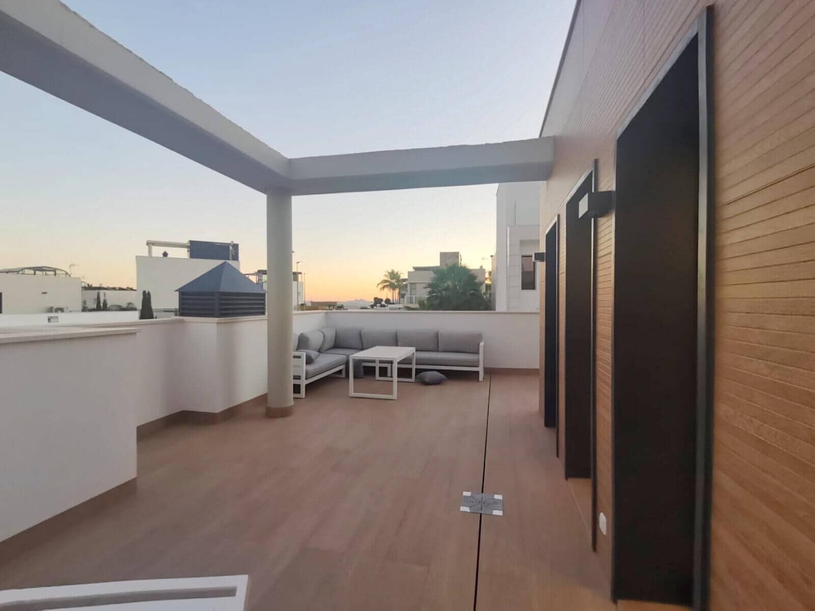 6 Zimmer Villa zu verkaufen in Cabo Roig mit Pool Garage - 1.780.000 € (Ref: 9899116)