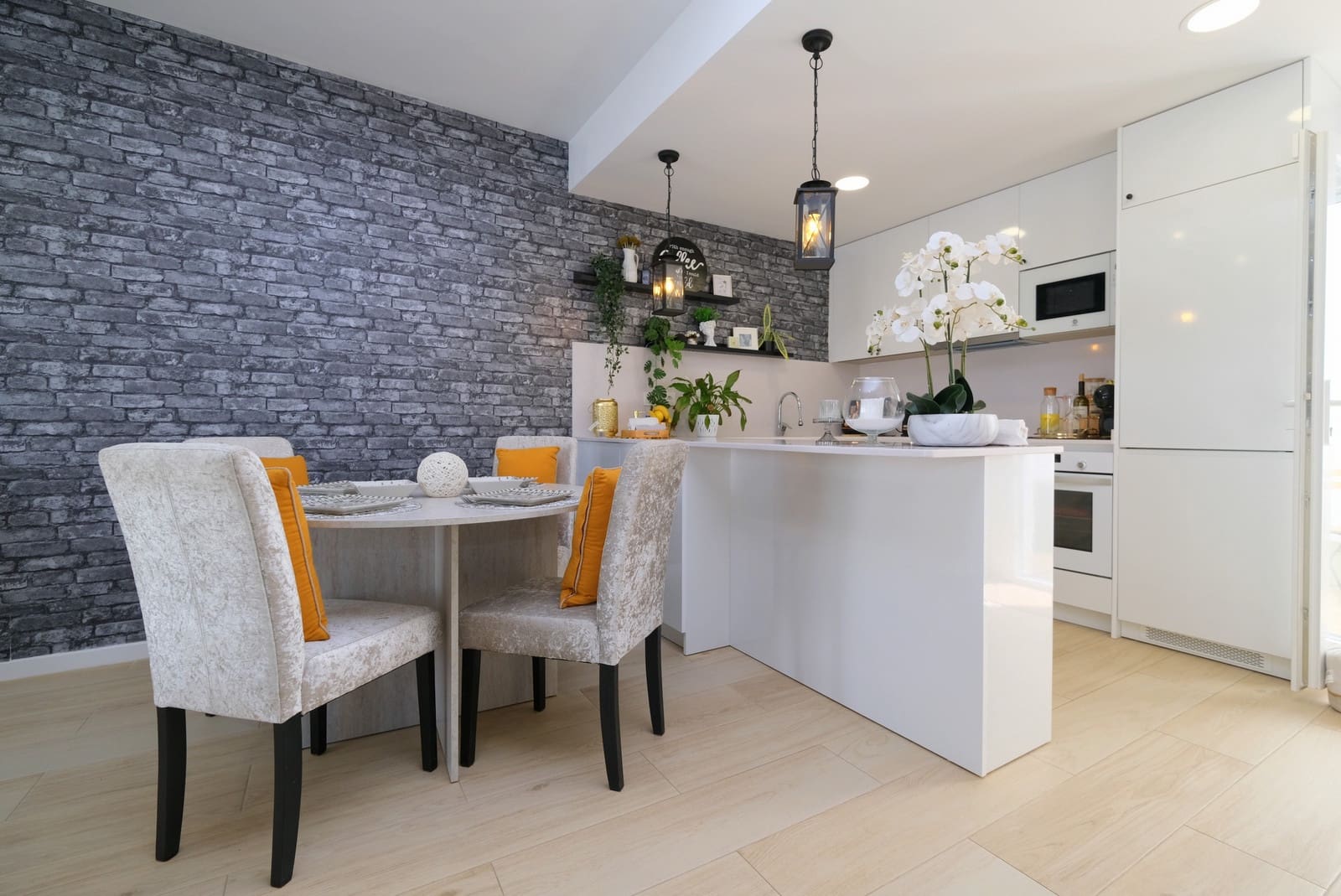 3 soverom Hus til salgs i Avileses med svømmebasseng garasje - € 259 000 (Ref: 9912659)