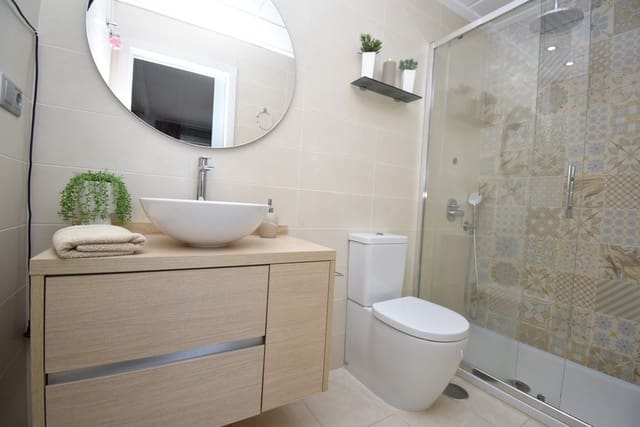 2 chambre Appartement à vendre à La Zenia, Orihuela avec piscine - 339 000 € (Ref: 9912660)