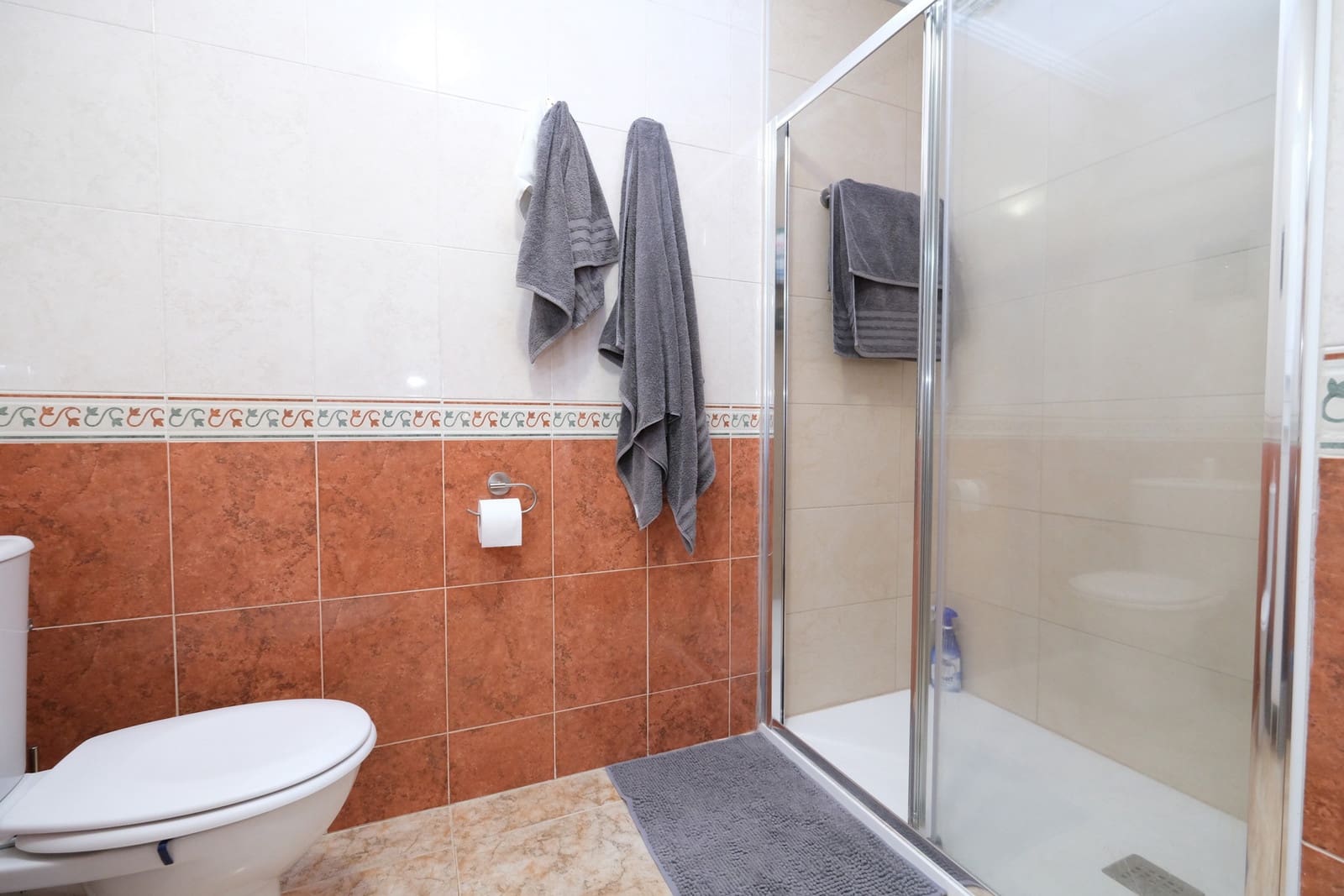 2 soverom Penthouse til salgs i Punta Prima med svømmebasseng - € 149 995 (Ref: 9915306)