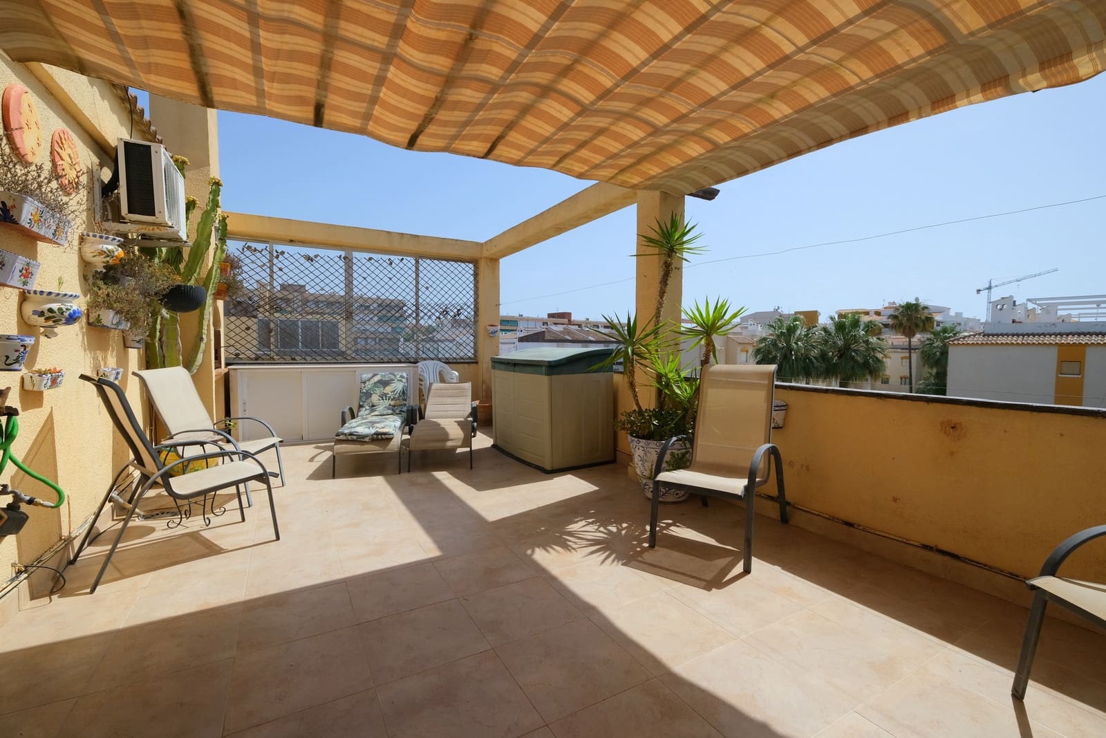 2 bedroom Penthouse for sale in Punta Prima with pool garage - € 179,995 (Ref: 9920019)
