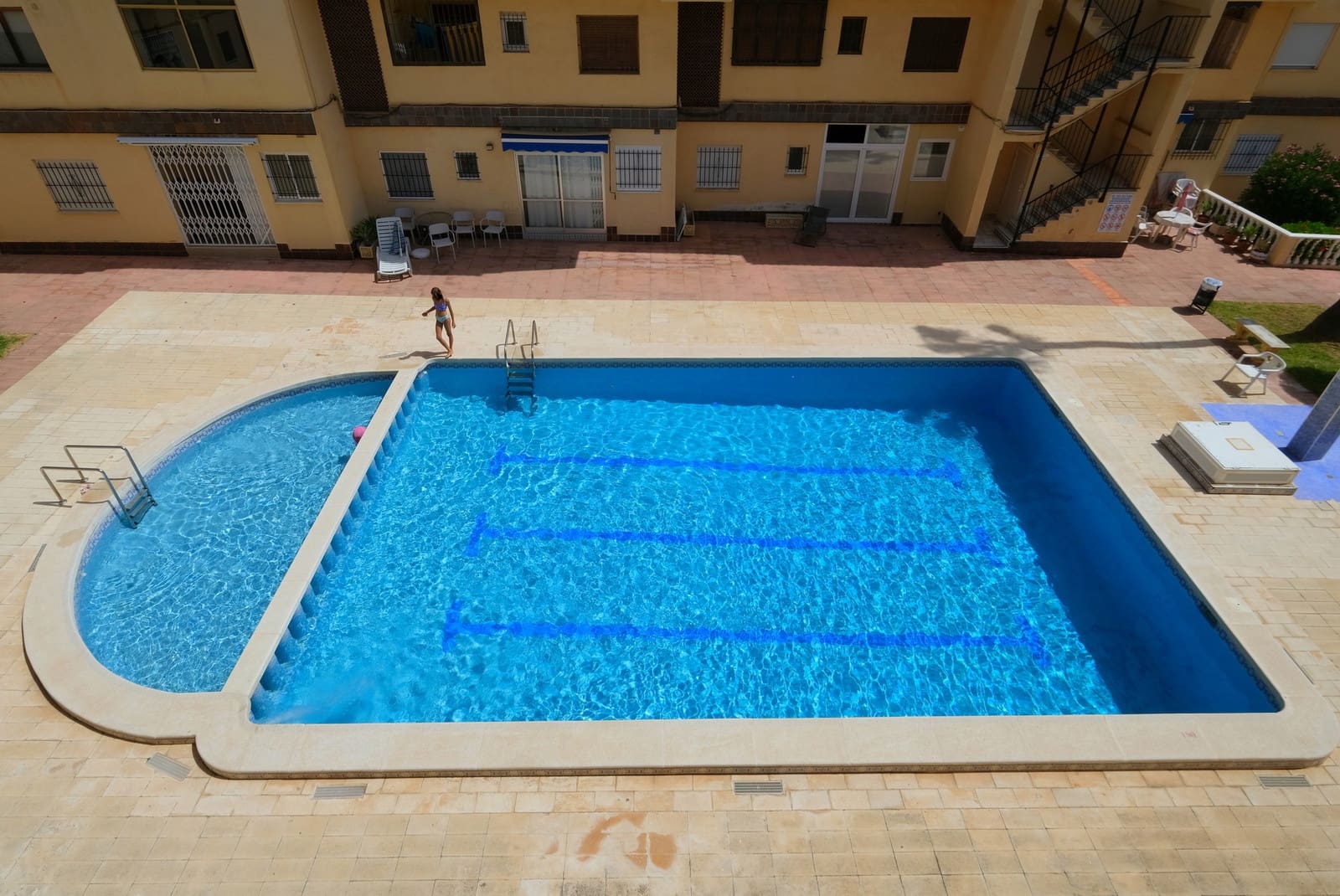 2 bedroom Penthouse for sale in Punta Prima with pool garage - € 179,995 (Ref: 9920019)