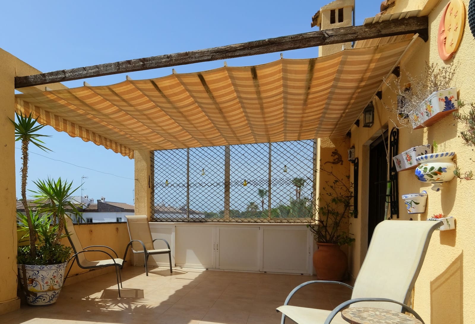 2 bedroom Penthouse for sale in Punta Prima with pool garage - € 179,995 (Ref: 9920019)