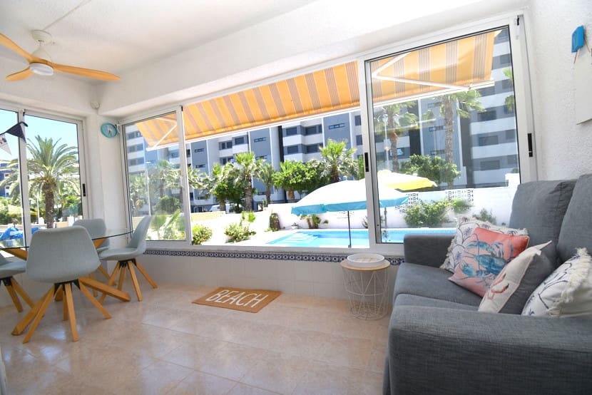 3 bedroom Villa for sale in Punta Prima with pool garage - € 529,999 (Ref: 9920020)