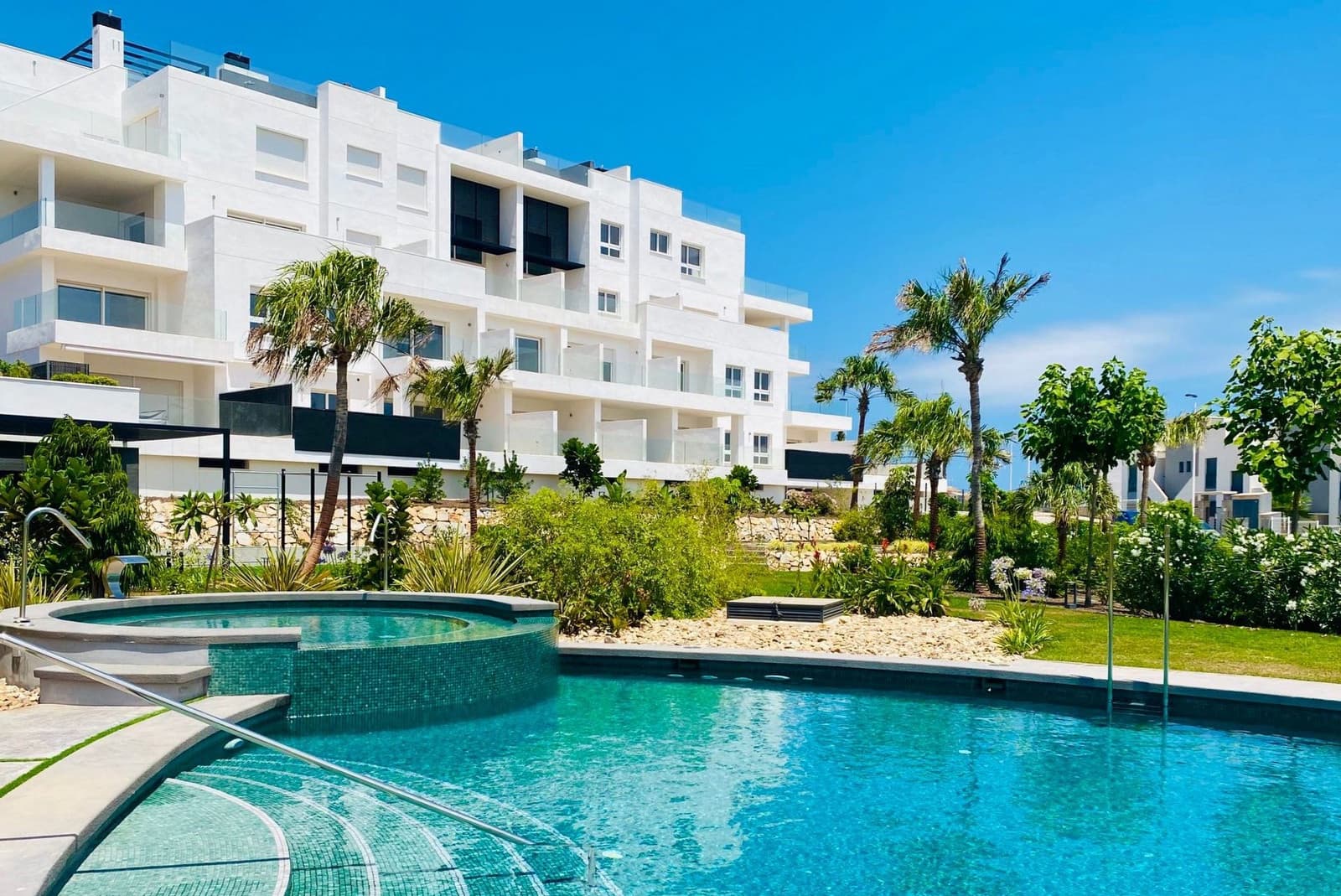 2 bedroom Apartment for sale in Punta Prima with pool garage - € 389,900 (Ref: 9921829)