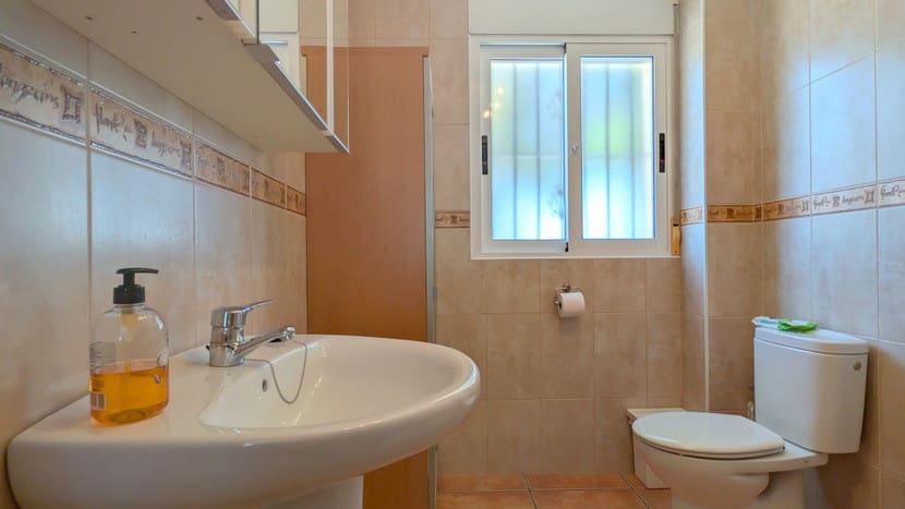4 bedroom Villa for sale in Canada de San Pedro with pool garage - € 350,000 (Ref: 9924208)