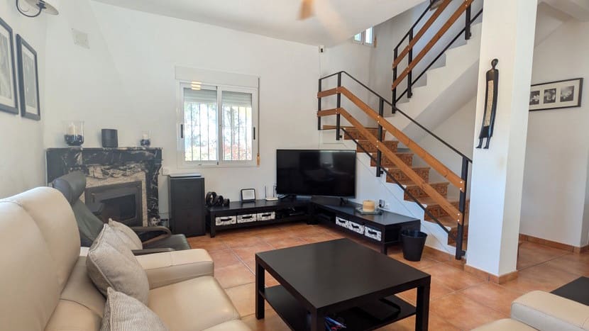 4 bedroom Villa for sale in Canada de San Pedro with pool garage - € 350,000 (Ref: 9924208)