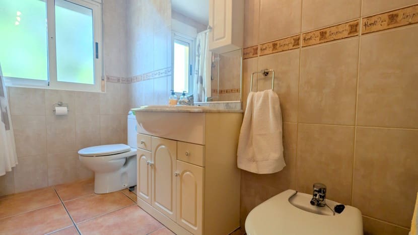 4 bedroom Villa for sale in Canada de San Pedro with pool garage - € 350,000 (Ref: 9924208)