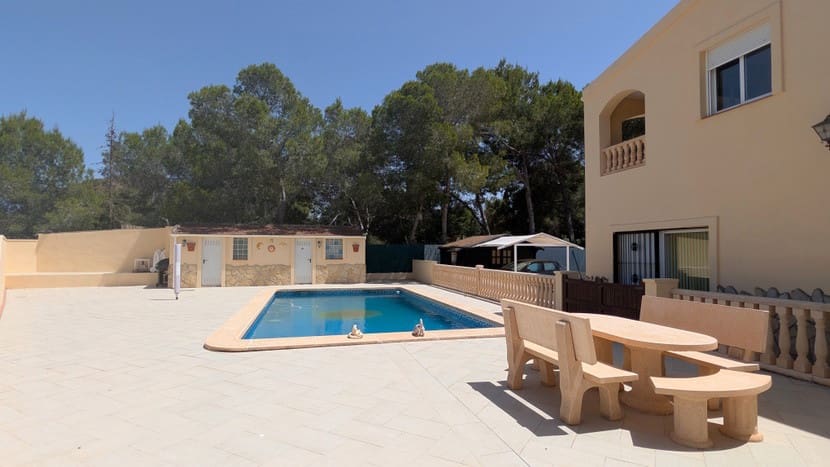 4 bedroom Villa for sale in Canada de San Pedro with pool garage - € 350,000 (Ref: 9924208)