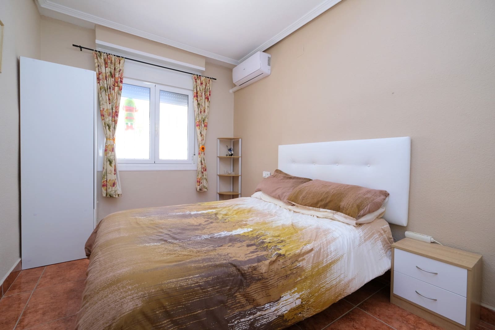 2 slaapkamer Bungalow te koop in San Miguel de Salinas - € 156.950 (Ref: 9928870)