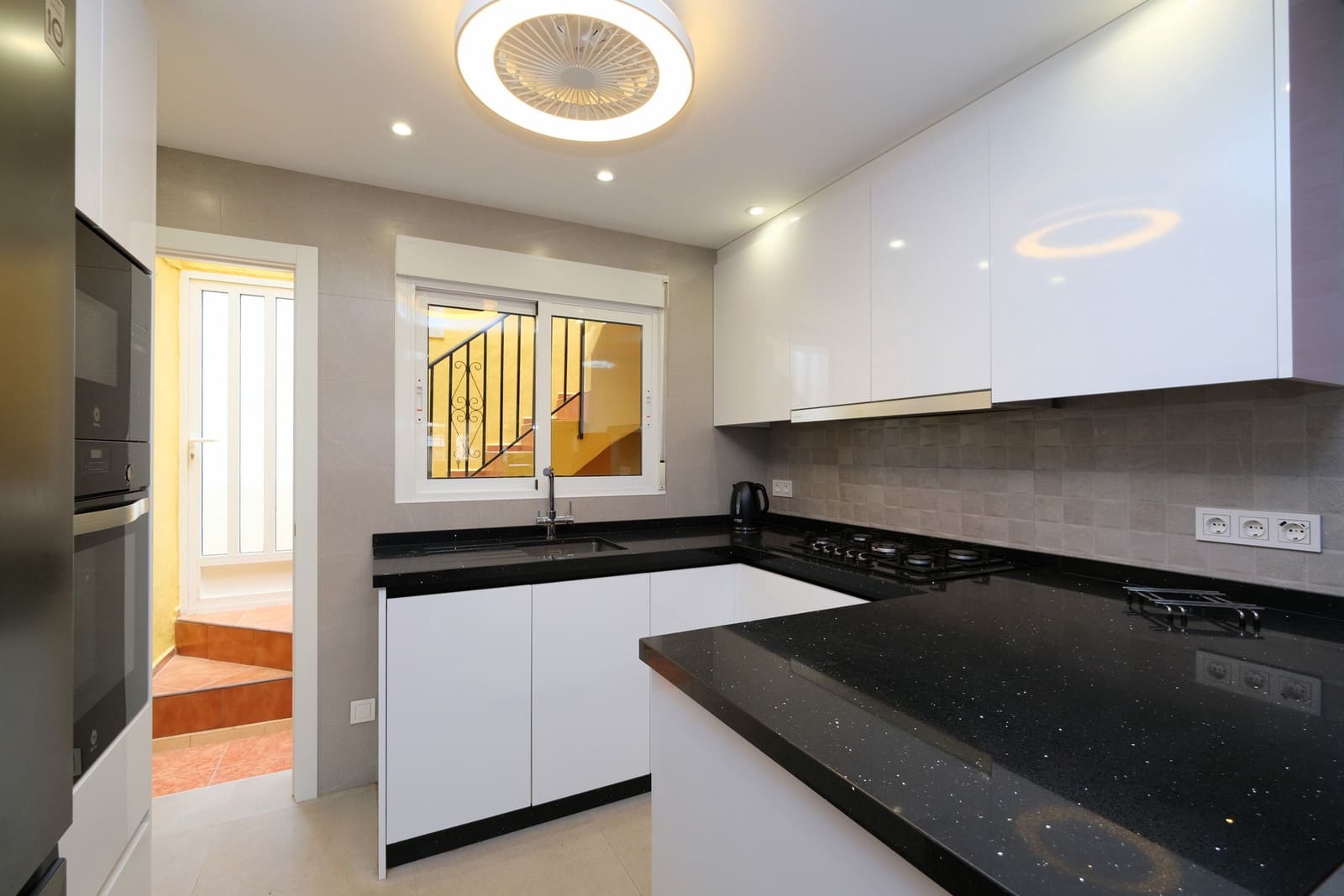 2 slaapkamer Bungalow te koop in San Miguel de Salinas - € 156.950 (Ref: 9928870)