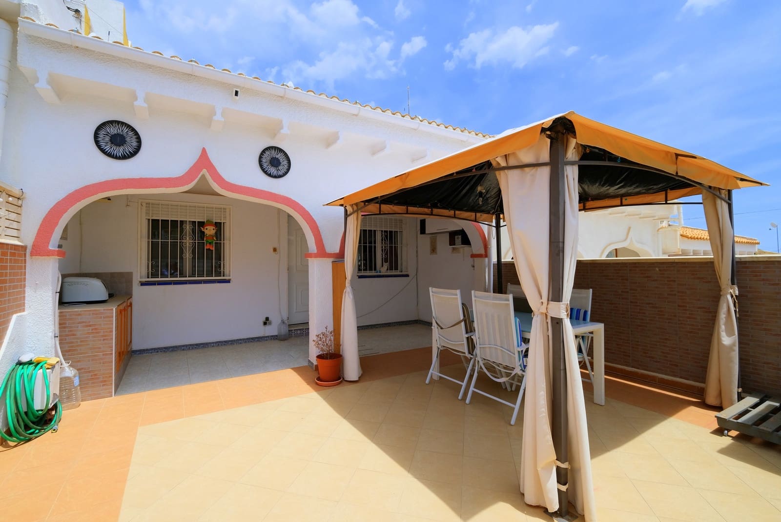 2 slaapkamer Bungalow te koop in San Miguel de Salinas - € 156.950 (Ref: 9928870)