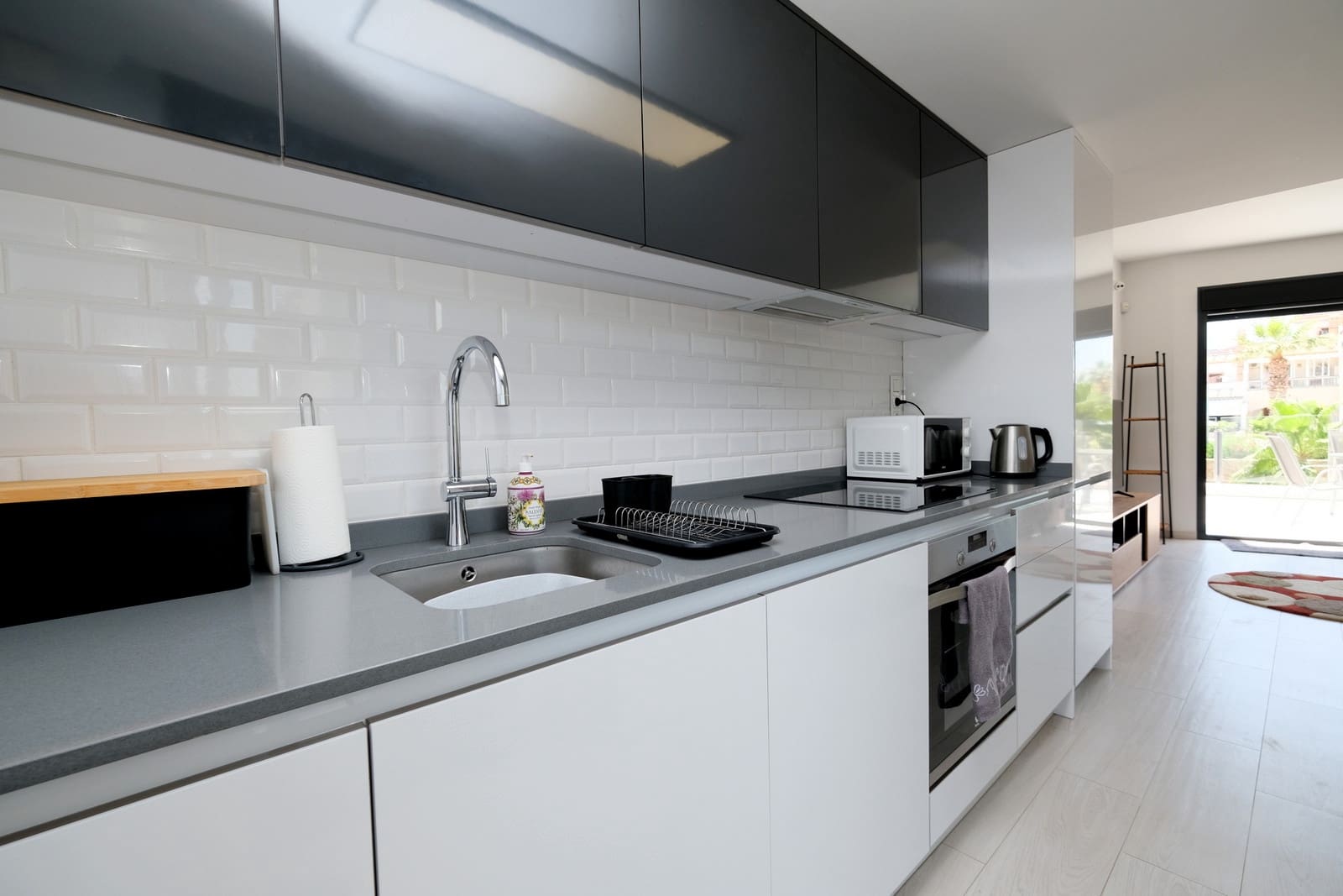 3 makuuhuone Kattohuoneisto myytävänä paikassa Villamartin mukana uima-altaan 
autotalli - 379 000 € (Ref: 9935711)