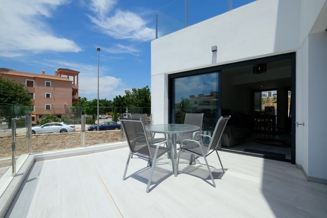 3 soveværelse Penthouse til salg i Villamartin, Orihuela med swimmingpool garage - € 379.000 (Ref: 9935711)