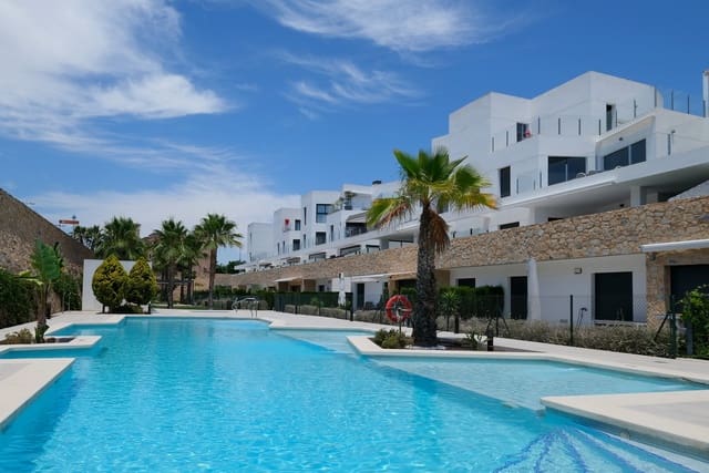 3 soveværelse Penthouse til salg i Villamartin, Orihuela med swimmingpool garage - € 379.000 (Ref: 9935711)