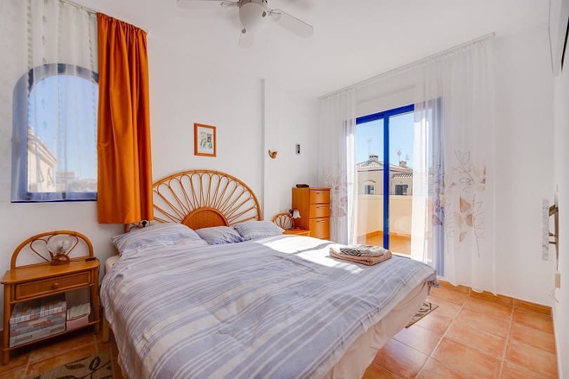 3 chambre Maison de Ville à vendre à La Zenia avec piscine garage - 230 000 € (Ref: 9981825)