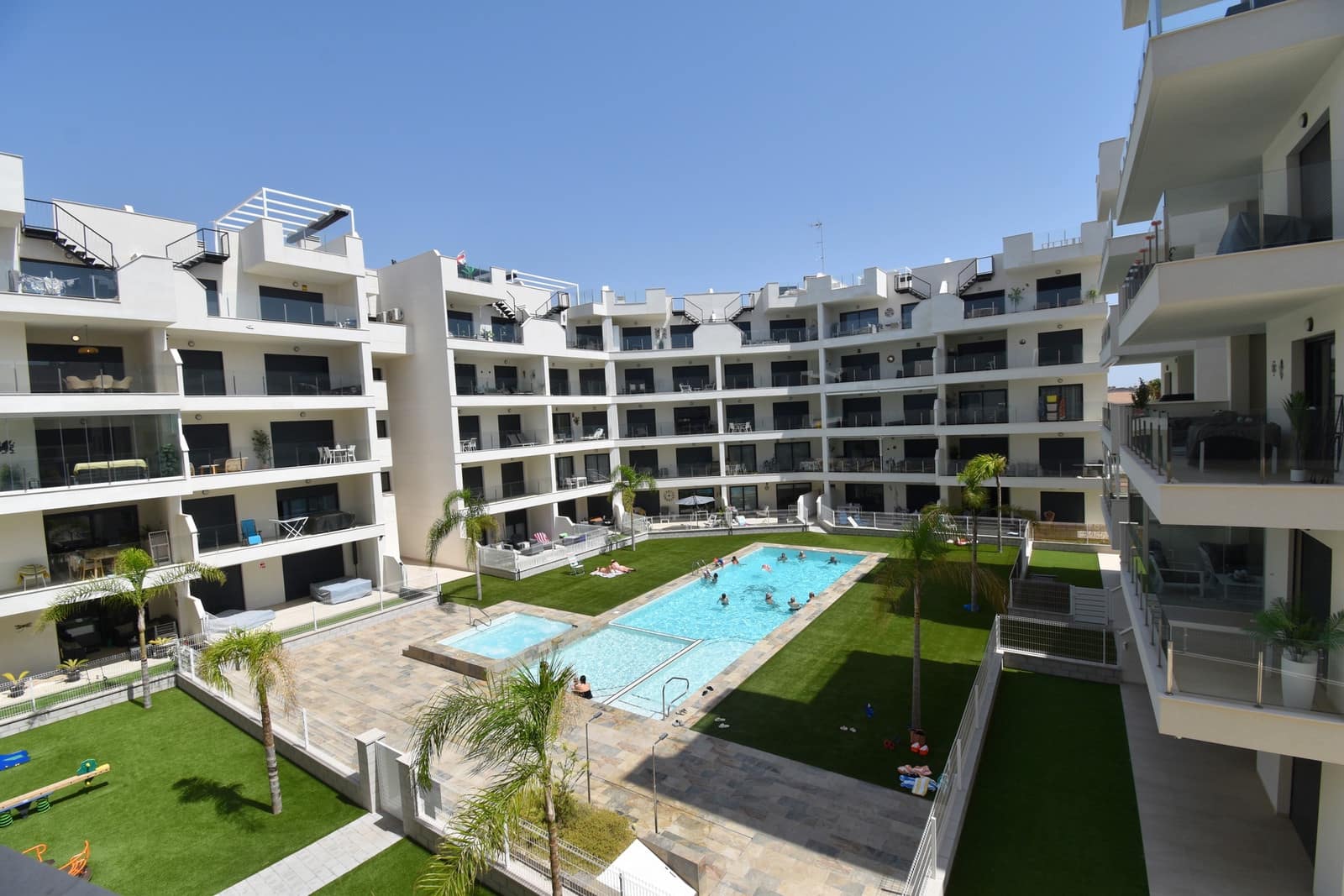3 bedroom Apartment for sale in Los Alcazares with pool garage - € 324,950 (Ref: 9981827)