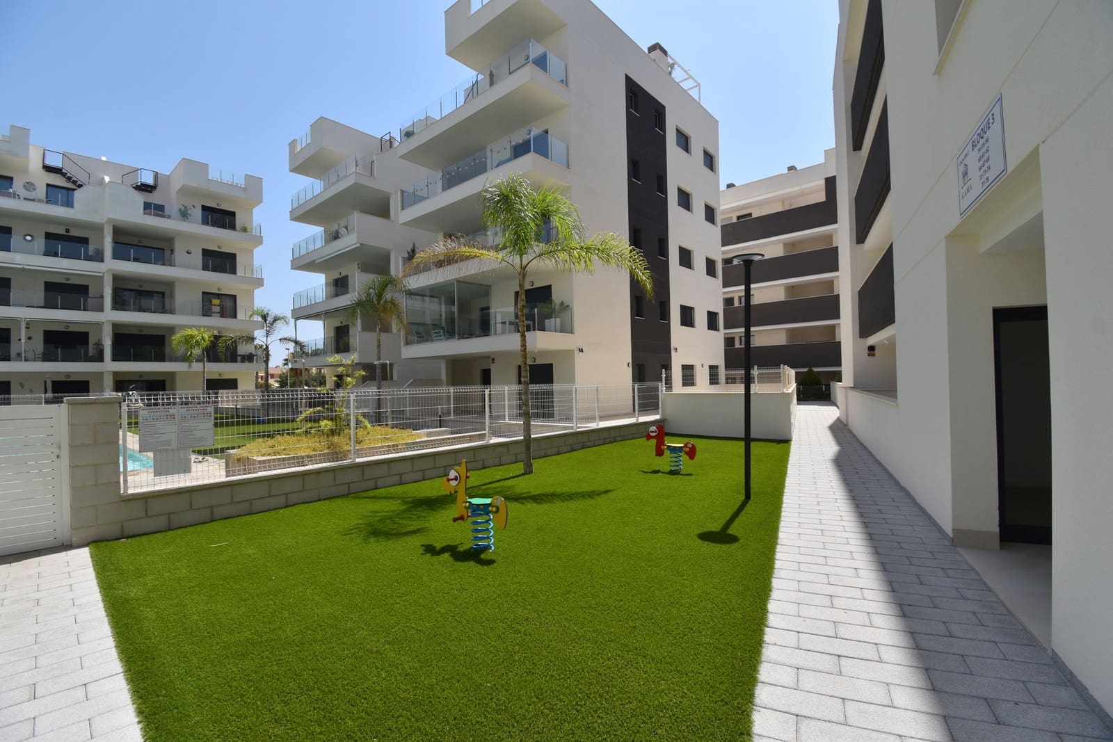 3 bedroom Apartment for sale in Los Alcazares with pool garage - € 324,950 (Ref: 9981827)