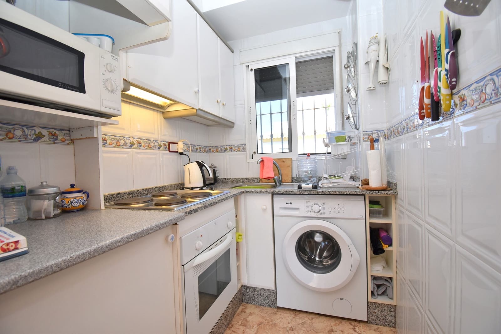 2 sypialnia Penthouse na sprzedaż w Villamartin z basenem garażem - 149 000 € (Ref: 9981828)