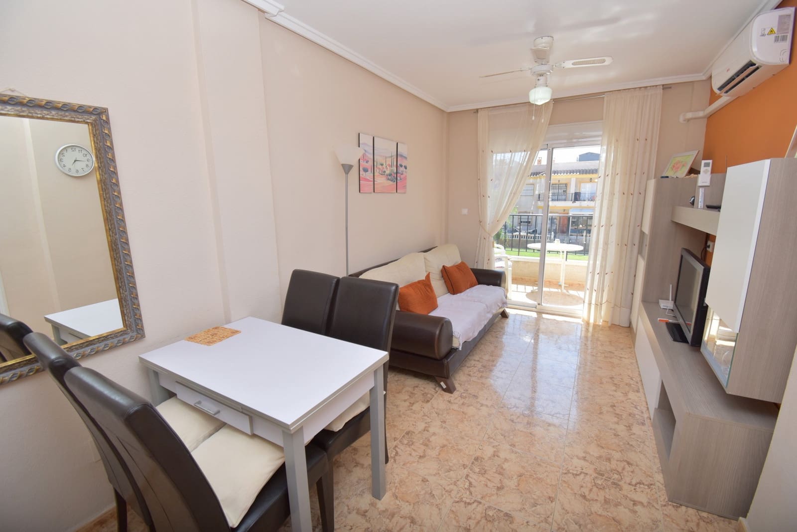 2 sypialnia Penthouse na sprzedaż w Villamartin z basenem garażem - 149 000 € (Ref: 9981828)