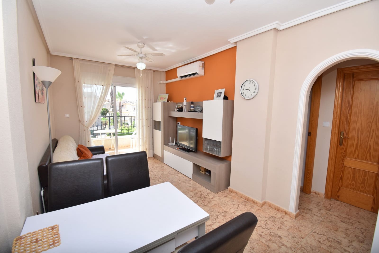 2 sypialnia Penthouse na sprzedaż w Villamartin z basenem garażem - 149 000 € (Ref: 9981828)