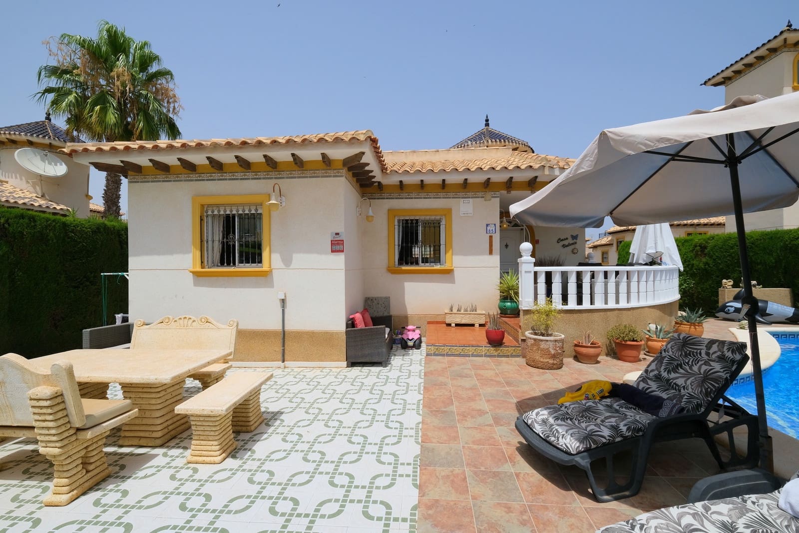 2 sypialnia Willa na sprzedaż w Villamartin z basenem garażem - 399 995 € (Ref: 9981829)
