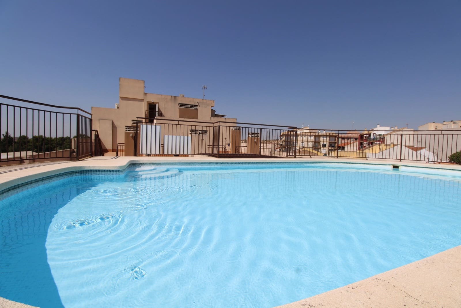 2 Zimmer Apartment zu verkaufen in Sucina mit Pool - 115.000 € (Ref: 9981830)