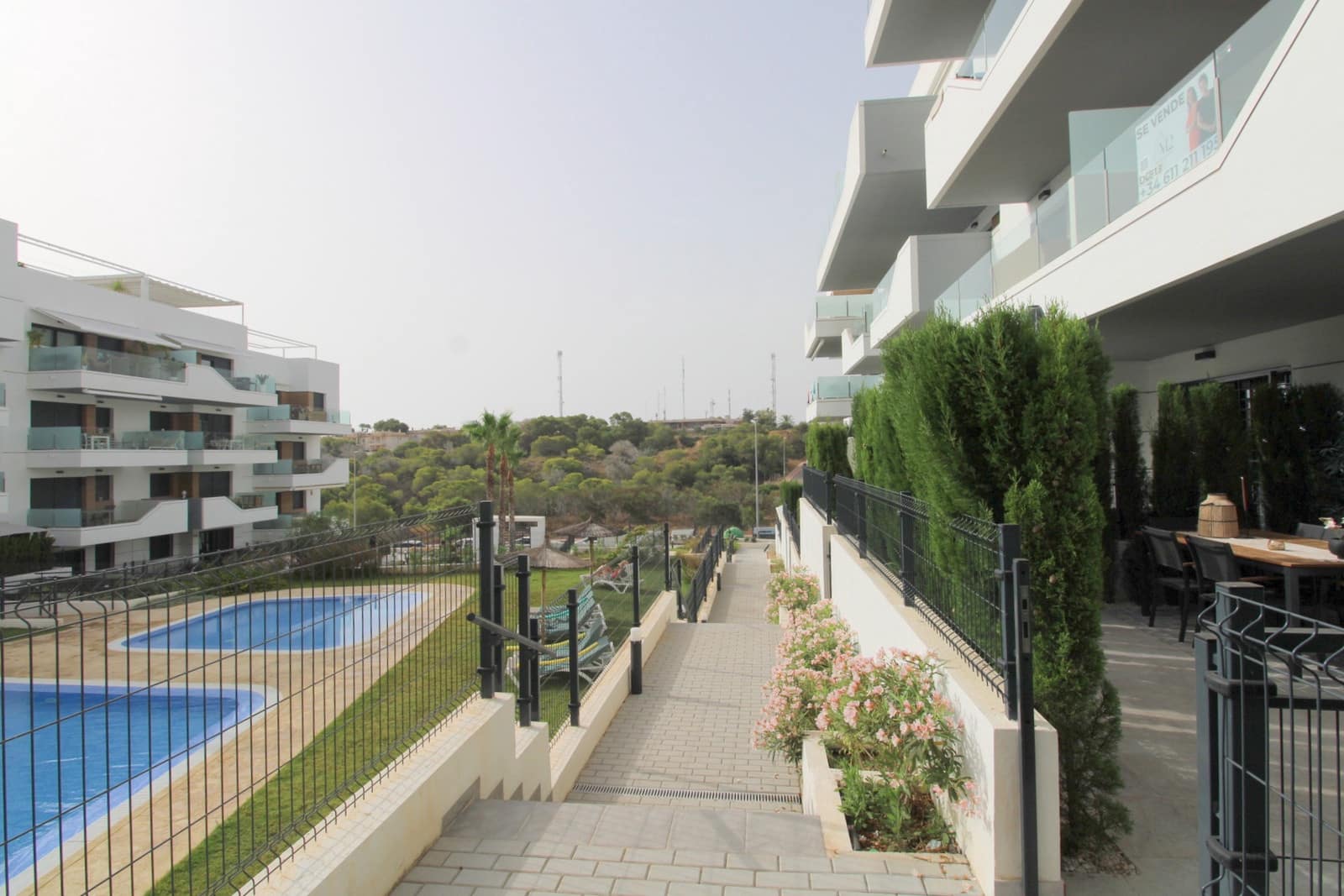 2 Zimmer Apartment zu verkaufen in Villamartin mit Pool Garage - 249.999 € (Ref: 9981831)
