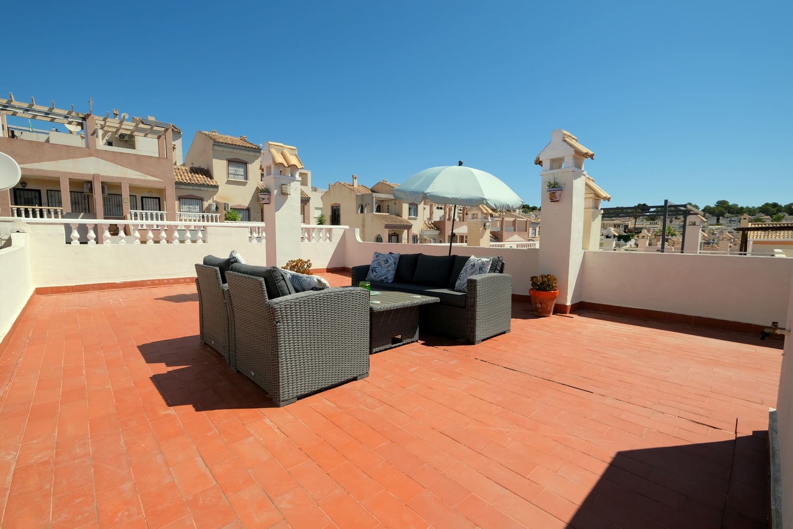 2 sovrum Bungalow till salu i Villamartin med pool - 159 995 € (Ref: 9981833)
