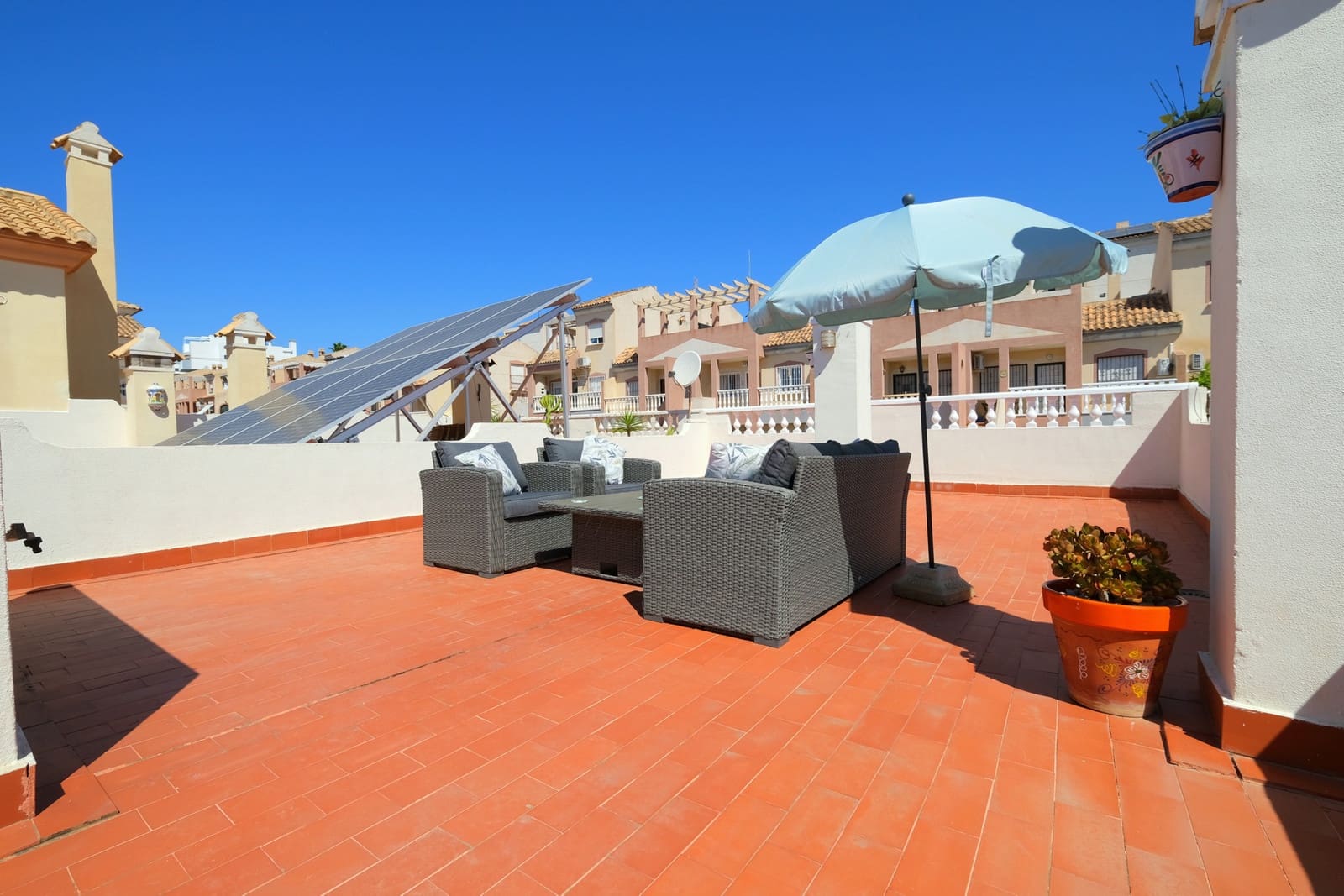 2 sovrum Bungalow till salu i Villamartin med pool - 159 995 € (Ref: 9981833)