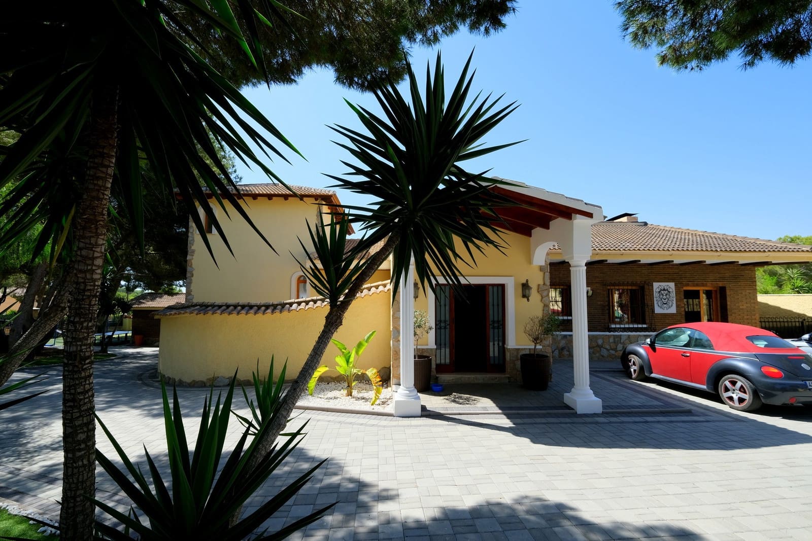 Chalet de 5 habitaciones en Pinar de Campoverde en venta con piscina garaje - 795.000 € (Ref: 9981834)