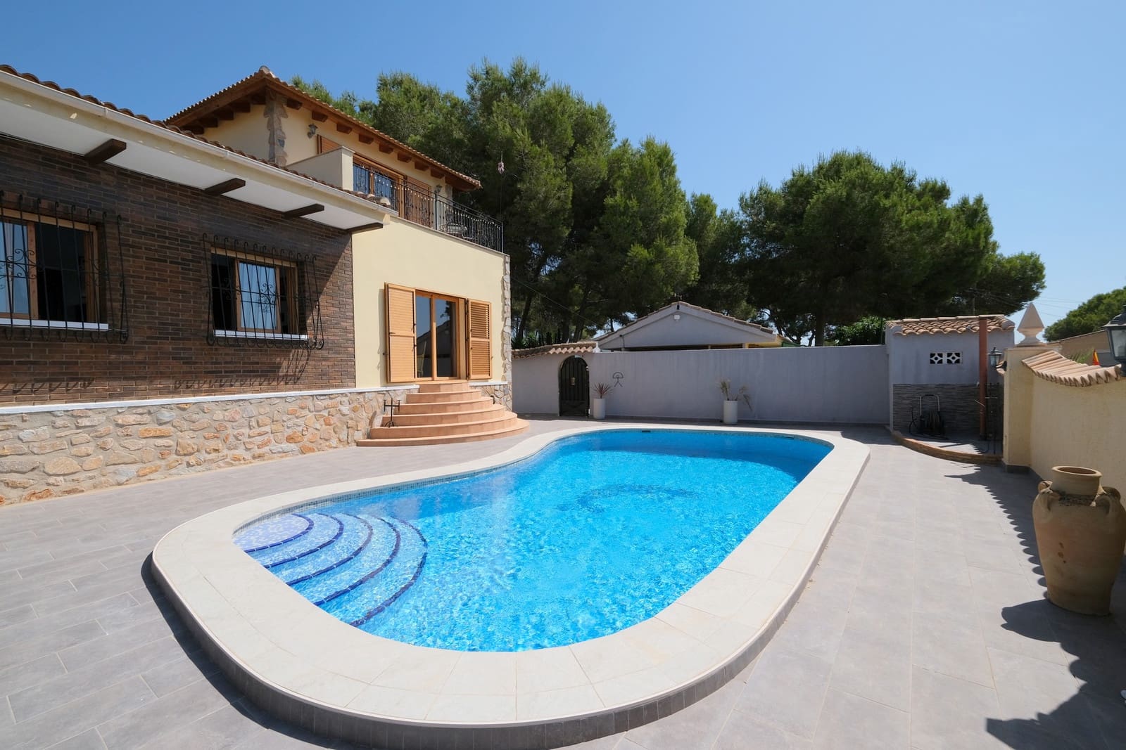 Chalet de 5 habitaciones en Pinar de Campoverde en venta con piscina garaje - 795.000 € (Ref: 9981834)